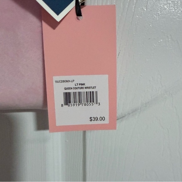 NWT Juicy Couture “Queen Couture” Wristlet, Pink Heart Design - Picture 5 of 7